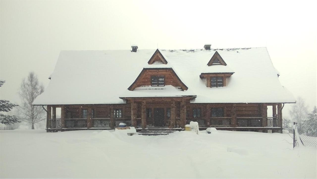 Hotel Chochlik Ustrzyki Dolne Esterno foto